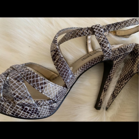 MODA Snake Skin Print Strappy Around Ankle Stiletto High Heels NWOT Size 6.5 - Picture 6 of 10
